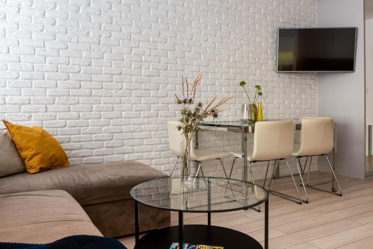 Apartamenty-Wroc Golden House Wroclaw Exterior photo