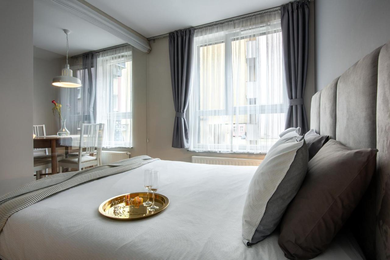 Apartamenty-Wroc Golden House Wroclaw Exterior photo